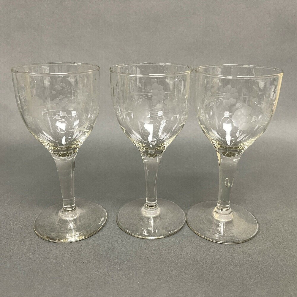 Wine‎ Glasses Etched Flowers Floral Clear Glass 5 1/8" High Lot of 3